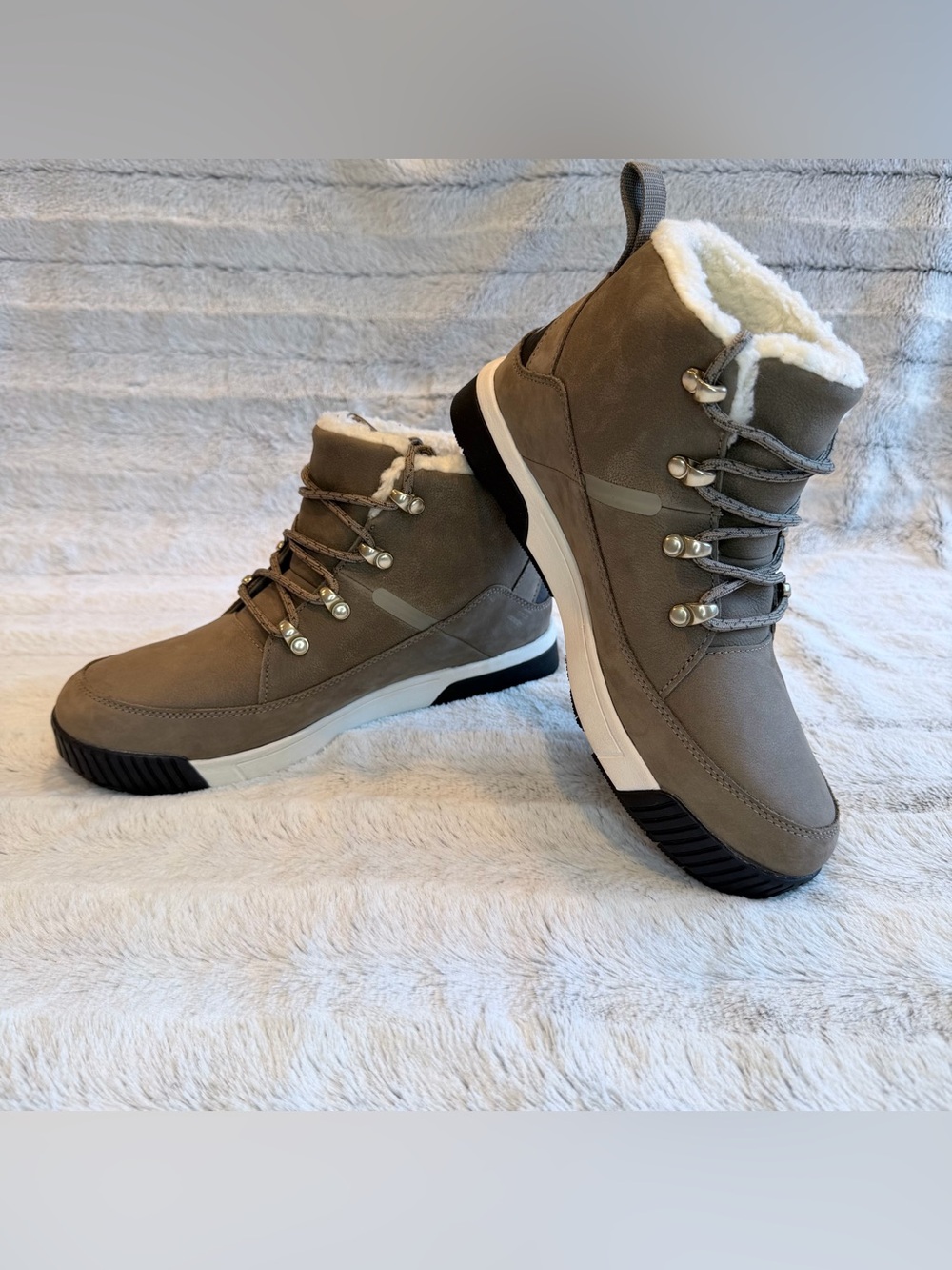 The North Face Sierra mid Lace Waterproof Winter Boots 
*NWOT*